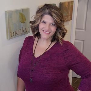 Meet your Posher, Sandi